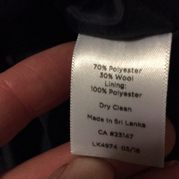 Pretty blue plaid wool/polyester skirt - Picture 4 of 7